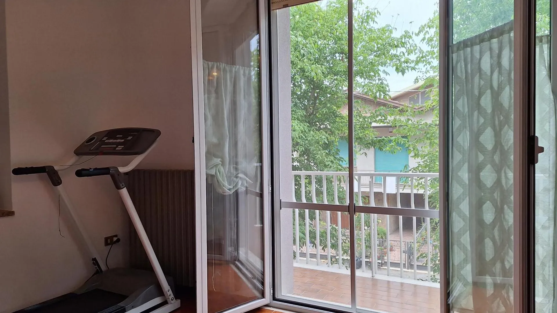Apartment Residenza Marina - 5 Camere 2 Bagni In Centro Rimini Italy